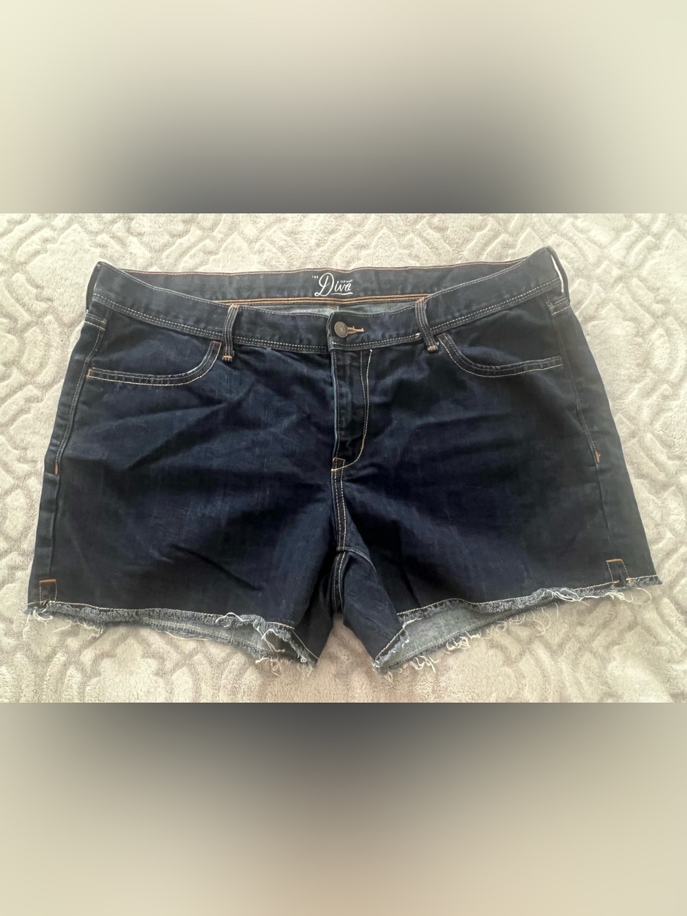 Old Navy The Diva Dark Wash Denim Cutoff Shorts Size 16